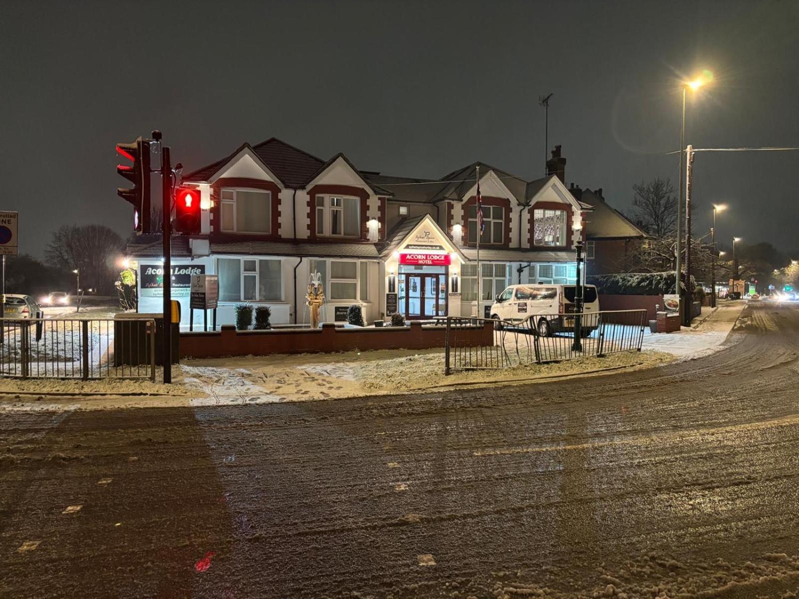 Acorn alojamiento Gatwick Horley Exterior foto