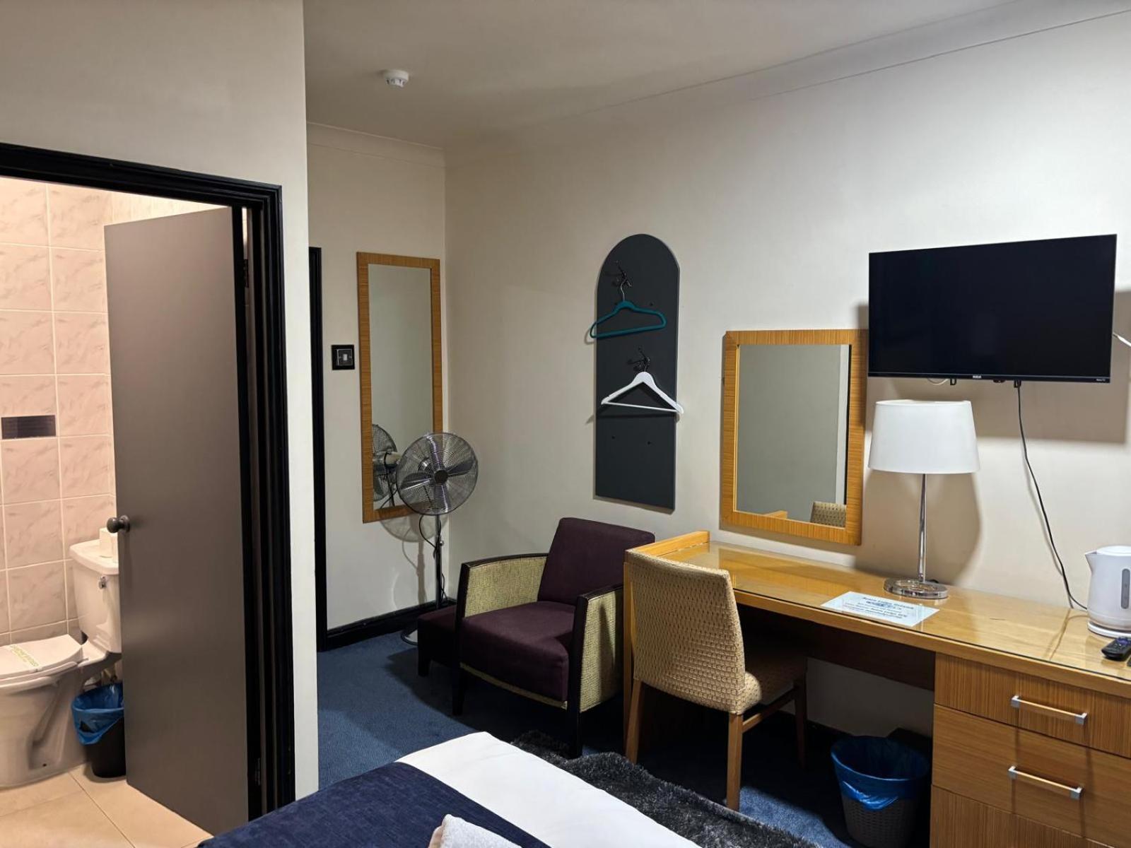 Acorn alojamiento Gatwick Horley Exterior foto