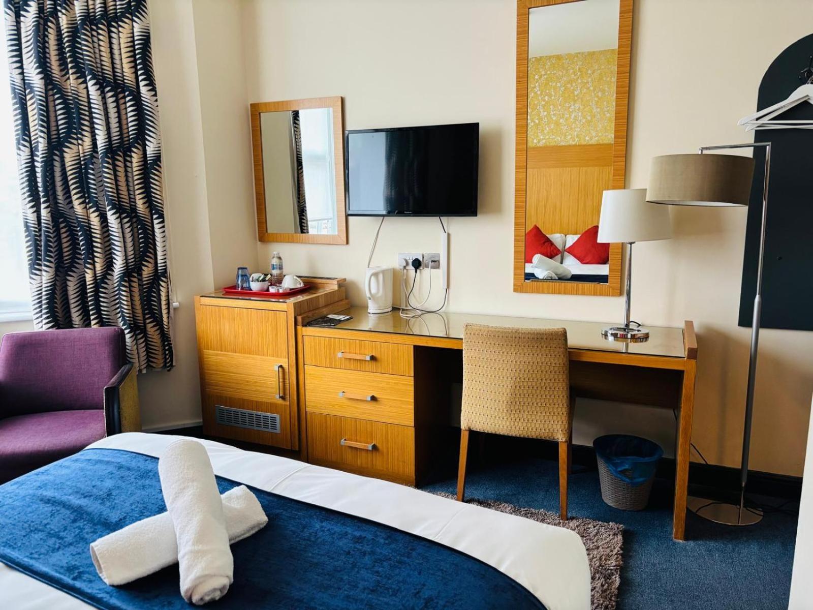 Acorn alojamiento Gatwick Horley Exterior foto